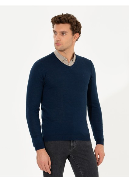Erkek Lacivert Slim Fit V Yaka Basic Triko Kazak 50211259-VR033