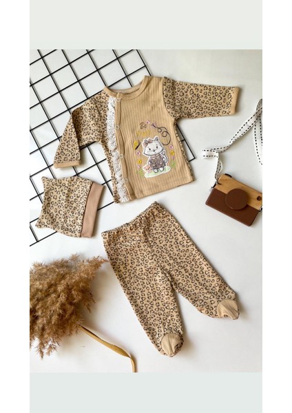 Minicixbebe Leopar Desenli Bej Rengi 3'lü Kız Bebek Yenidoğan Takım