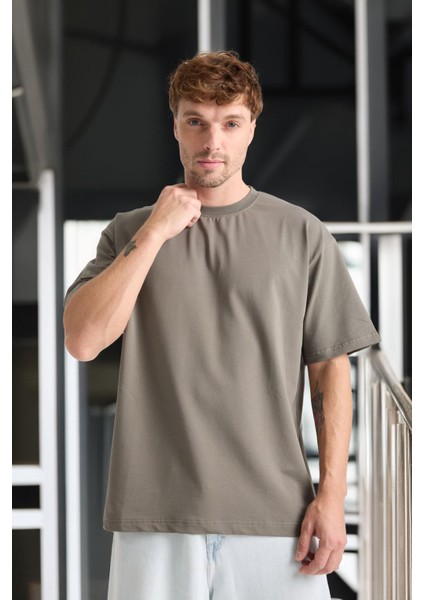 Iki Iplik Kumaş Pamuklu Bisiklet Yaka Basic Oversize Erkek T-Shirt - Kapari modelleri