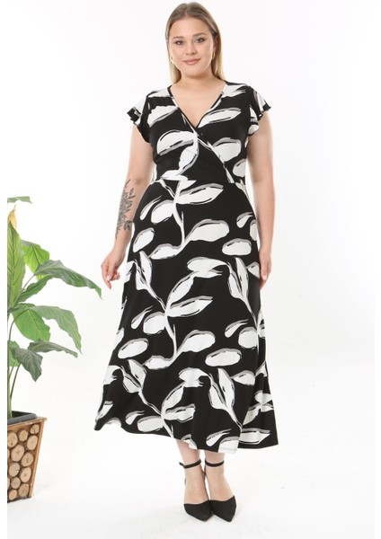 Kadın Siyah Beyaz Soyut Desen Fırfır Kol Kruvaze Yaka Büyük Beden Maxi Elbise