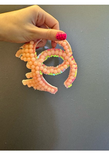 13X13 cm Pembe Boncuklu Tasarım Arma Dikiş Aplike