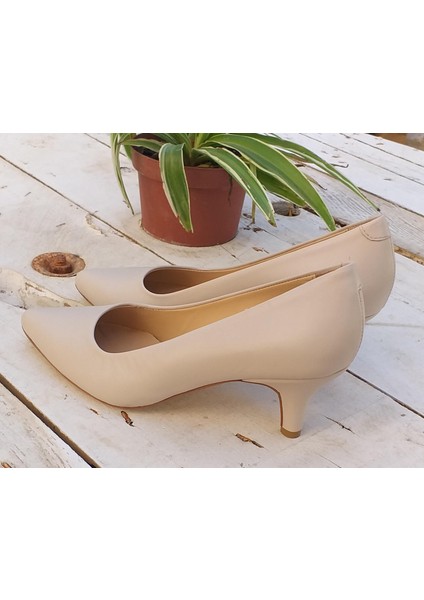 Nish N324 Kadın Hakiki Deri Alçak Topuklu Klasik Stiletto Ayakkabı