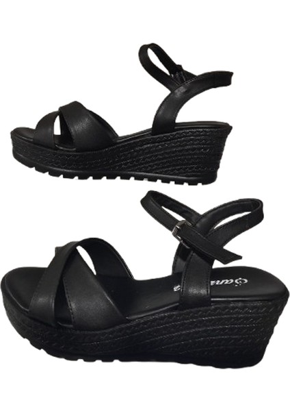 ŞNZ02-020 Kadın Bej Dolgu Topuk Günlük Şık Sandalet indirimleri