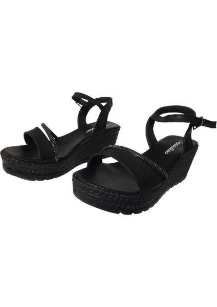 ŞNZ02-020 Kadın Bej Dolgu Topuk Günlük Şık Sandalet fırsatları