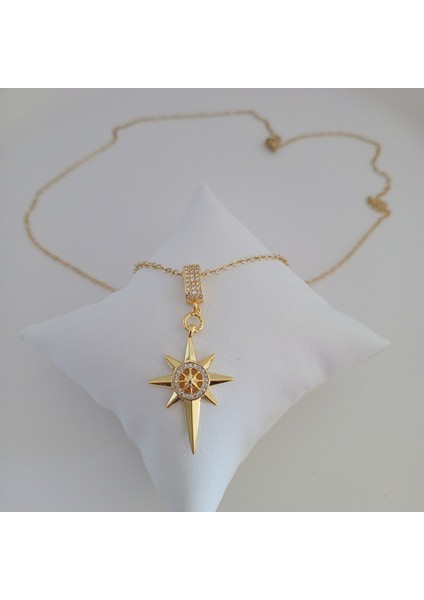 Gold Pirinç Zirkon Taşlı Kutup Yıldızı Kolye
