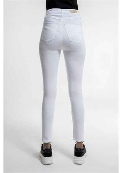 Beyaz Kadın Jean Pantolon LF2032465 modelleri