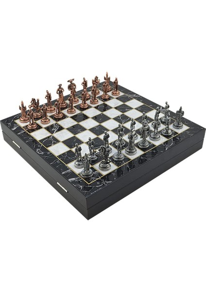 Orta Boy Metal Ispanyol Satranç Takımı Antik ve Mermer Desenli Sandıklı Mdf Tahtası (36X36X6 Cm.)
