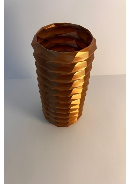 Zyra Bronz Renk Modern Dekoratif Vazo Geometrik ve Şık Tasarım