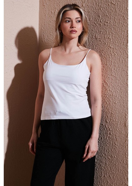 Beyaz Kadın Kolsuz T-Shirt 25Y0257K1 fırsatları