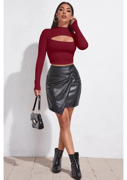 Kadın Bordo Göğüs Dekolteli Uzun Kollu Cut Out Crop Top Bluz