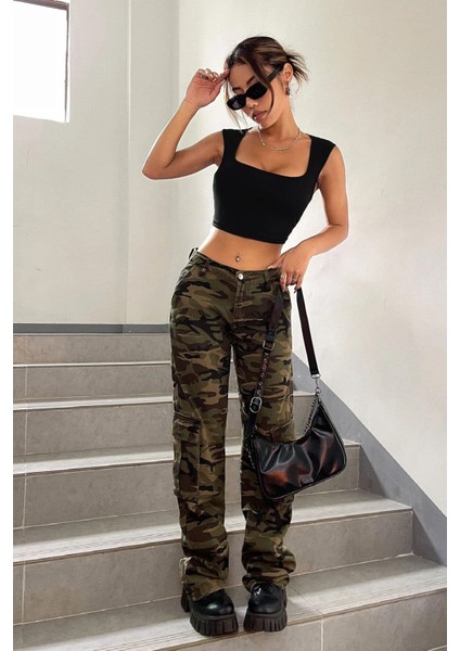 Kadın Siyah Kare Yaka Kalınlaşan Omuz Detaylı Crop Top Bluz