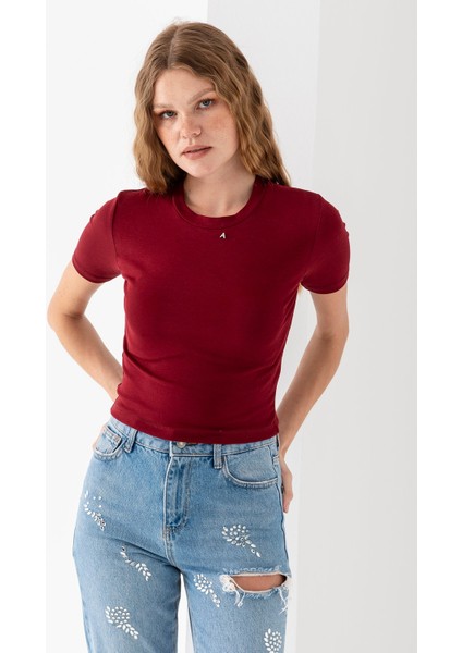 Kadın Bisiklet Yaka A Aksesuarlı Crop T-Shirt Bordo - 25792