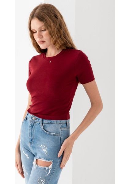 Kadın Bisiklet Yaka A Aksesuarlı Crop T-Shirt Bordo - 25792 modelleri