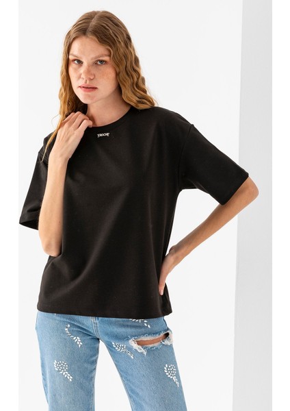 Kadın Bisiklet Yaka Kroche Aksesuarlı T-Shirt Siyah - 25779