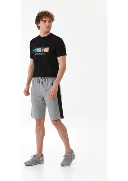 Beli Lastikli Cebi Fermuarlı Şort modelleri