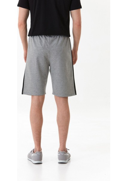 Beli Lastikli Cebi Fermuarlı Şort fırsatları