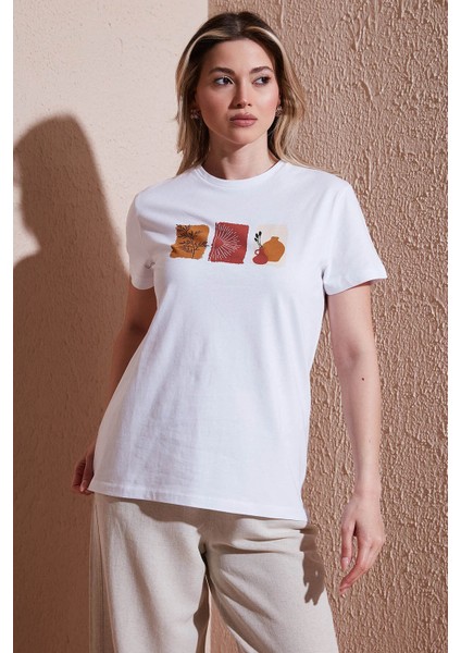 Baskılı Beyaz Kadın T-Shirt 25Y0300K1 fiyatları