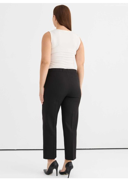 Normal Bel Normal Siyah Kadın Pantolon 25YSL5353-BB modelleri