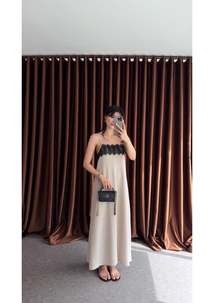 Siyah Dantelli Keten Elbise