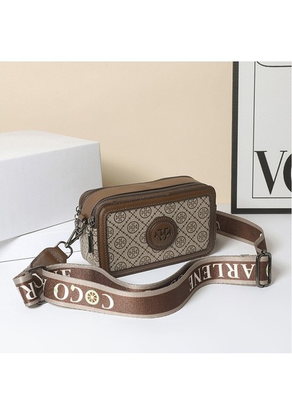 Kadınların Çantası ve Çizgi Çantası Için Geniş Omuz Çantası ile Küçük Kare Çantası Bastırılmıştır. (Yurt Dışından) fiyatları