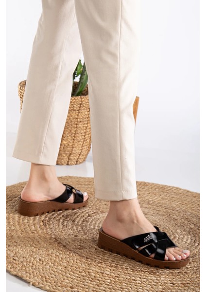 Kadın Dolgu Topuk Anatomik Terlik Siyah Günlük Terlik Rahat Hafif Şık Genç Anne Terlik modelleri