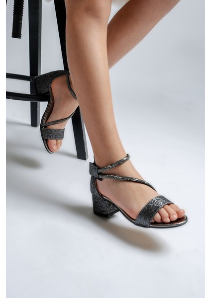 Kız Çocuk Platin Topuklu Simli Abiye Ayakkabı