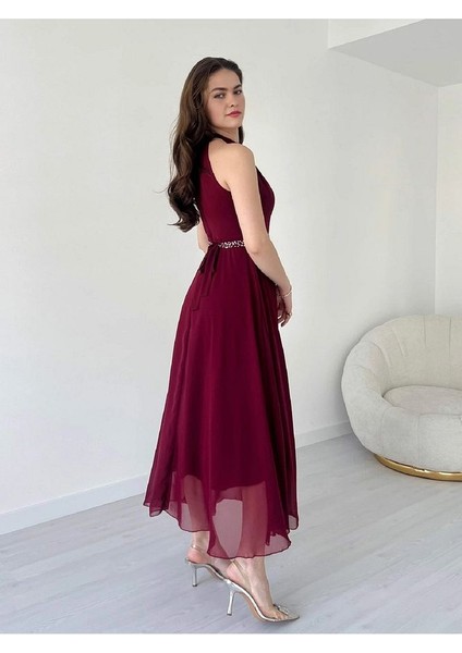 Halter Yaka Kemeri Taşlı Midi Boy Şifon Elbise modelleri