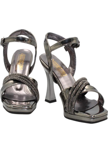 Platin Rugan Taşlı Klasik Topuk Kadın Ayakkabı fiyatları