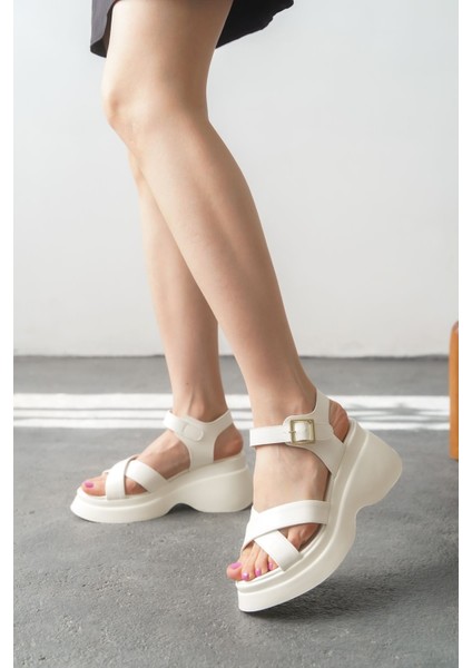 Kadın Nikita Kalın Tabanlı Sandalet - Beyaz modelleri
