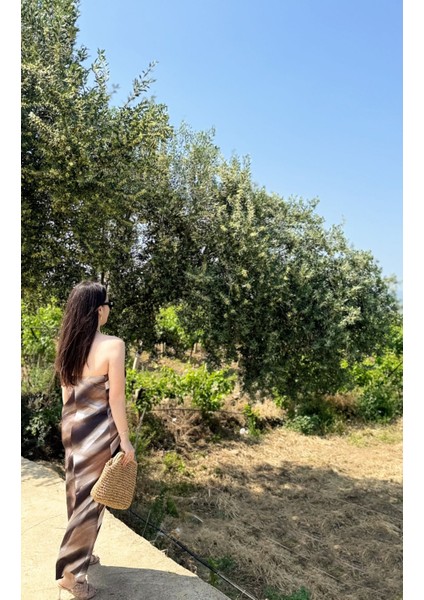Boncuk Detaylı Elbise
