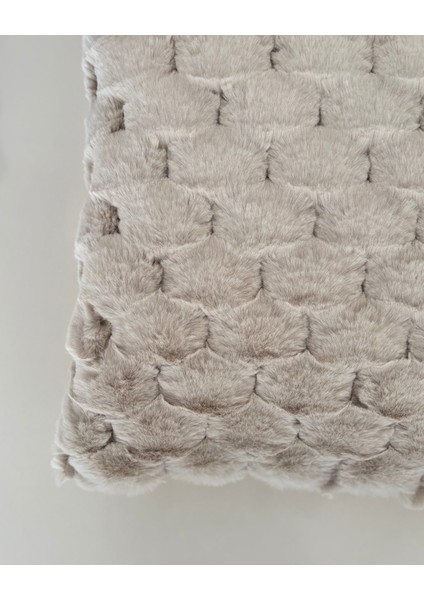 Premium,lüks Dokulu Peluş Kırlent,dekoratif,vizon,füme,ekru 1 Adet ,45X45 cm fiyatları