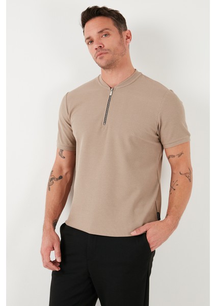 Pamuklu Regular Fit Yarım Fermuarlı T Shirt Erkek T SHİRT 5902653 fırsatları