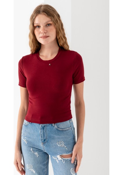 Kadın Bisiklet Yaka A Aksesuarlı Crop T-Shirt Bordo - 25792