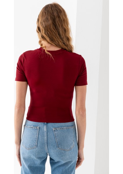 Kadın Bisiklet Yaka A Aksesuarlı Crop T-Shirt Bordo - 25792