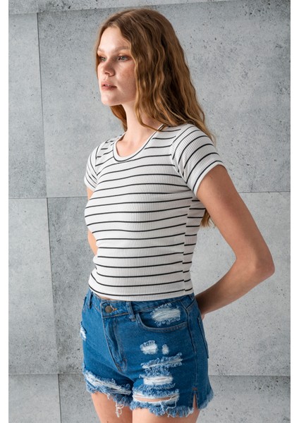 Kadın Bisiklet Yaka Kısa Kollu Çizgili Body Siyah - 25506