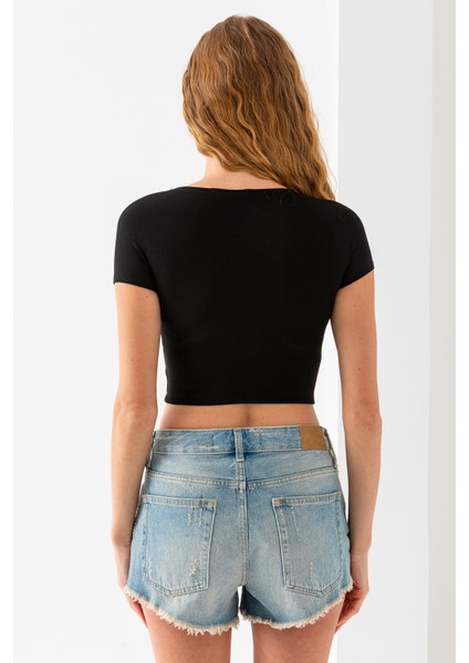 Kadın Bisiklet Yaka Fiyonk Aksesuarlı Crop T-Shirt Siyah - 25805