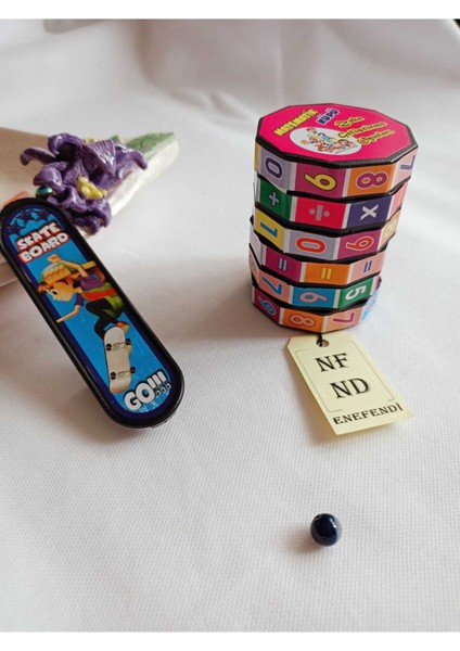 2'li Set Parmak KAYKAY(10CM) ve Matematik Eğitici Küp Dört Işlem Hediye Zeka Küpü Zeka Geliştiren