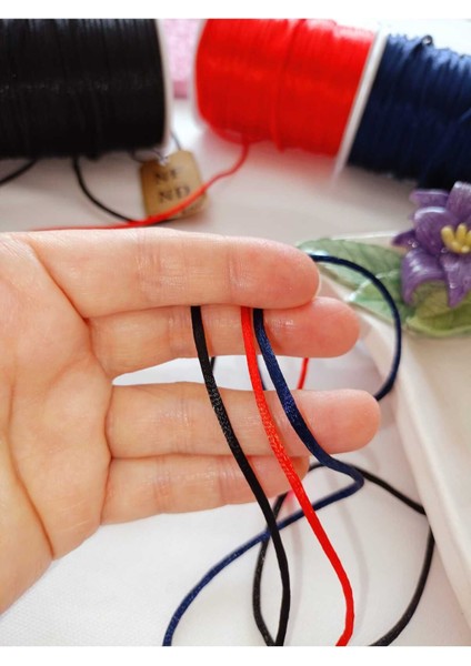 ENEFENDİ 10 Pembe Boncuk 2m Siyah 2m Lacivert 2m Kırmızı Floş Ip ve Bileklik Aparatı Plastik Hediye