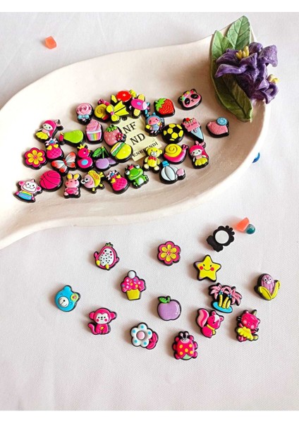 20 Adet Sticker 3D Yapışkanlı Matara Sticker Karışık Gelir Hediye Oyuncak Desenli