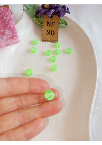 4 Metre Siyah Floş Ip ve 10 Adet Gülen Yüz Yeşil Boncuk Bileklik Aparatı Sert Plastik Hediye