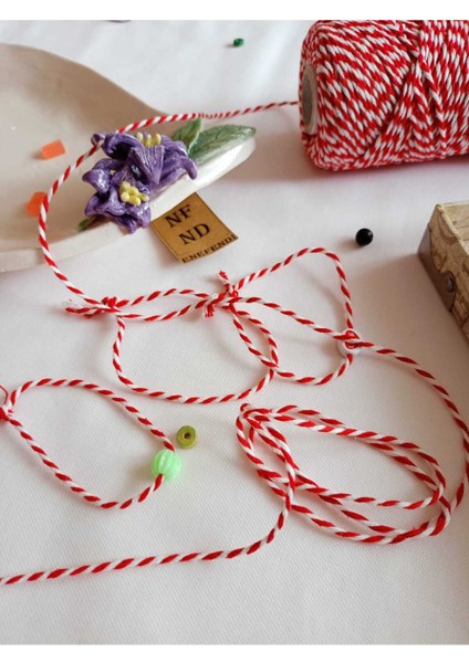 10 Adet Marteniçka Şans Bilekliği , Ip Bileklik ,uğur, Sevgili , Arkadaş , Eş Beyaz Kırmızı fiyatları