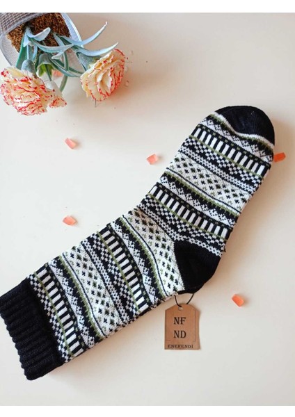 2 Çift Kalın Kışlık Yumuşak Çorap Yılbaşı Motif Etnik Desenli Kadın Çorabı Siyahyeşil Pembe 36-40 modelleri