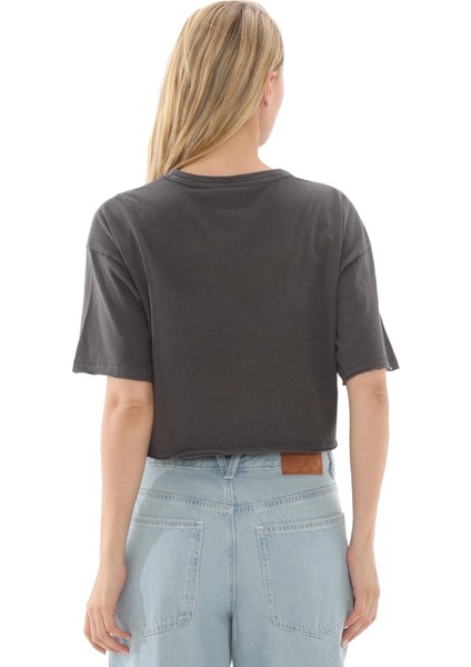 VN000M98BLK1 Vans Relaxed Crop Wash Ss Tee Kadın T-Shirt Antrasit fırsatları