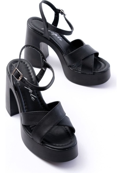 P-105 Siyah Çapraz Kalın Topuklu Kadın Sandalet modelleri