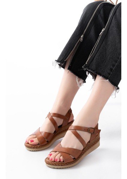 731-045 Beyaz Çapraz Deri Dolgu Topuklu Günlük Kadın Sandalet fırsatları