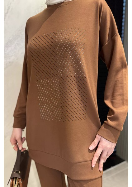 Ön Taşlı Bisiklet Yaka Büyük Beden Tesettür Tunik Pantolon Ikili Takım P-00016528