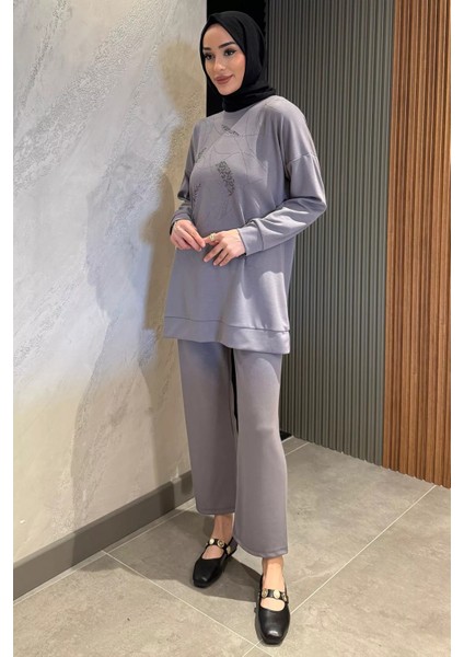 Büyük Beden Bisiklet Yaka Taşlı Tesettür Tunik Pantolon Ikili Takım P-00016553