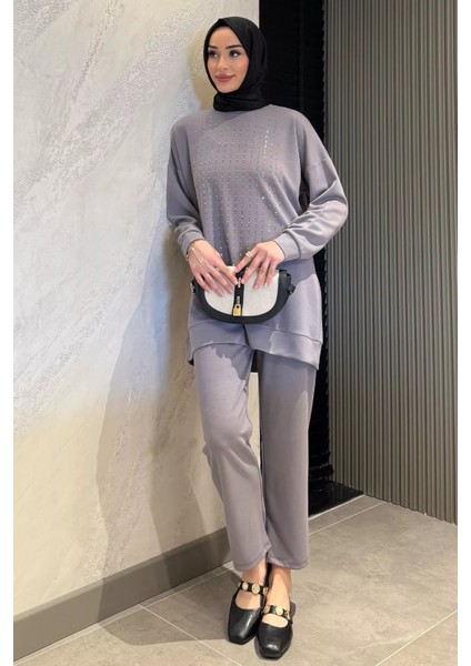 Bisiklet Yaka Ön Taşlı Büyük Beden Tesettür Tunik Pantolon Ikili Takım P-00016525