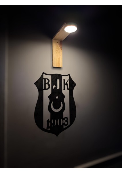 Beşiktaş Duvar Dekoru ve Aydınlatma – Modern Ev Dekorasyonu