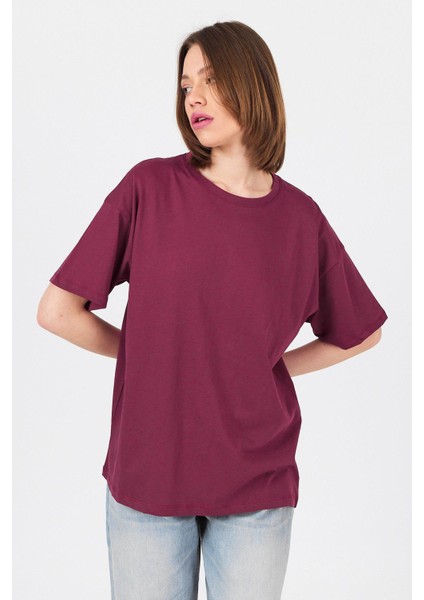 Bordo Omuz Yazı Baskılı %100 Pamuk Oversize Tişört 2150-30M modelleri